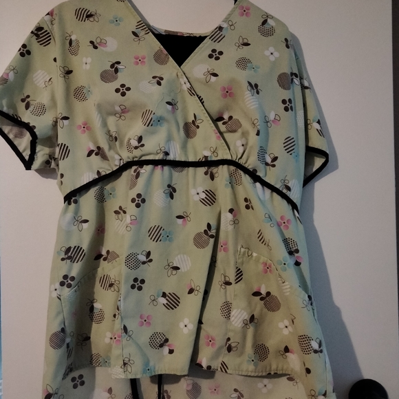 Scrub Lot (L-XL) - Picture 6 of 16